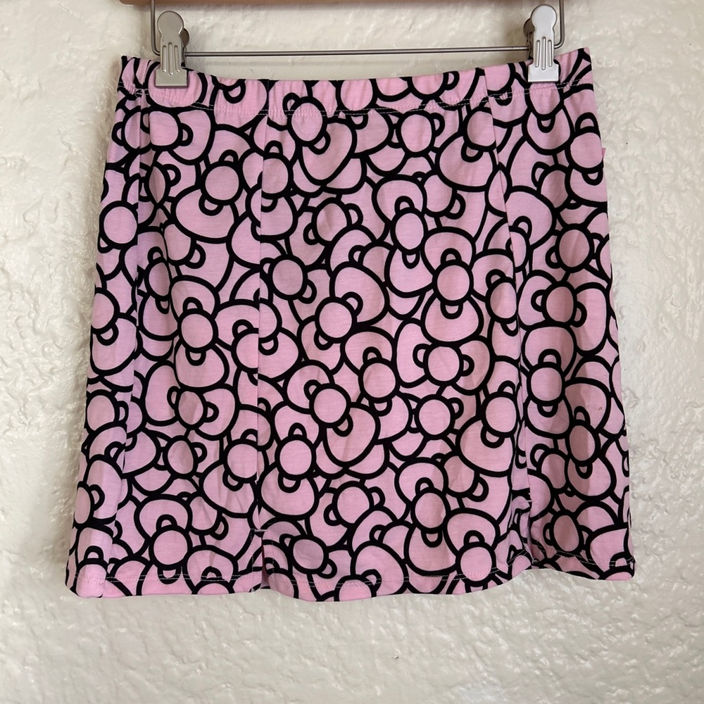 Hello Kitty Pink A-Line Mini Skirt with Bow‎ Pattern size Medium NWT